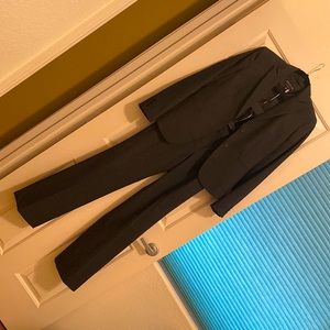 Jones New York 2 piece suit